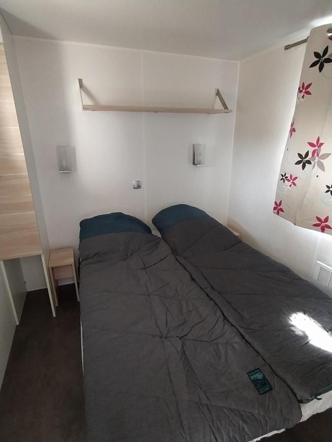 Отель Camping Les Peupliers Saint-Pere-en-Retz Экстерьер фото